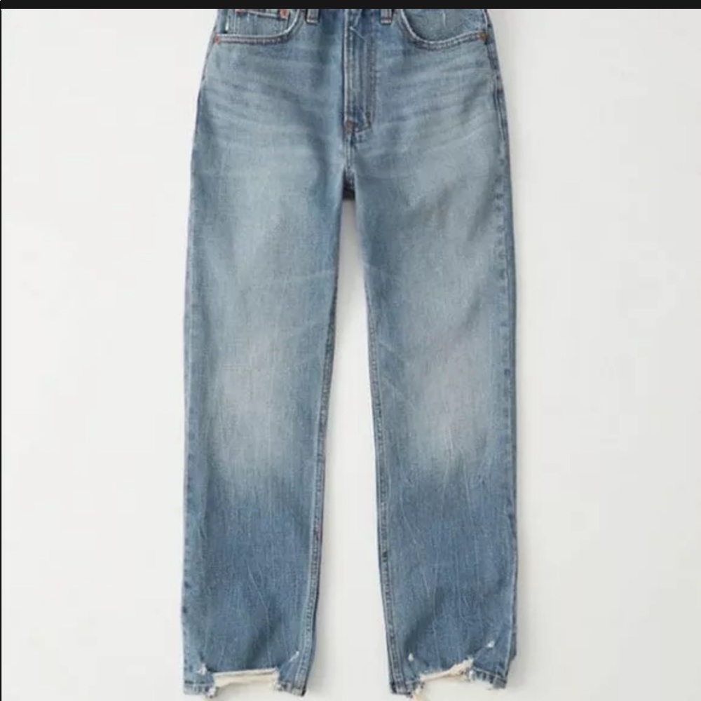 Abercrombie Zoe natural rise ankle straight Jeans